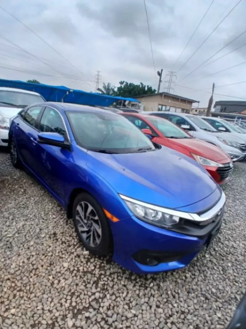 Honda Civic   - 2018
