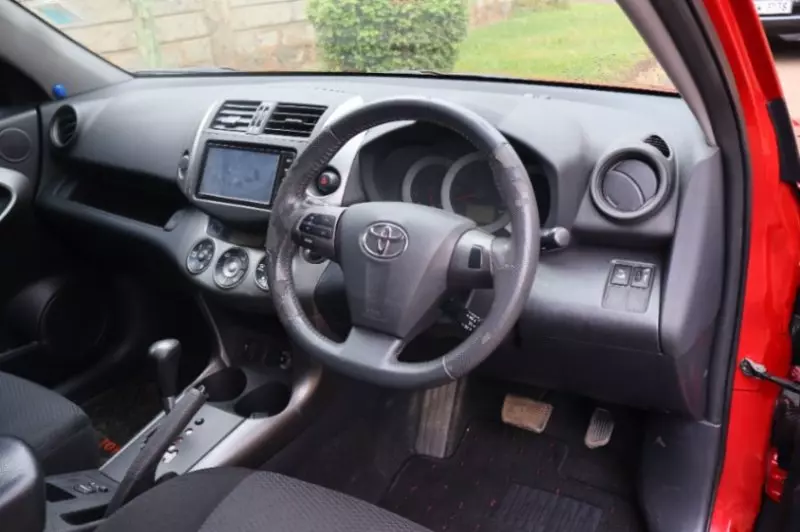 Toyota RAV 4   - 2015
