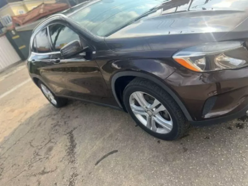 Mercedes-Benz GLA-Class   - 2015