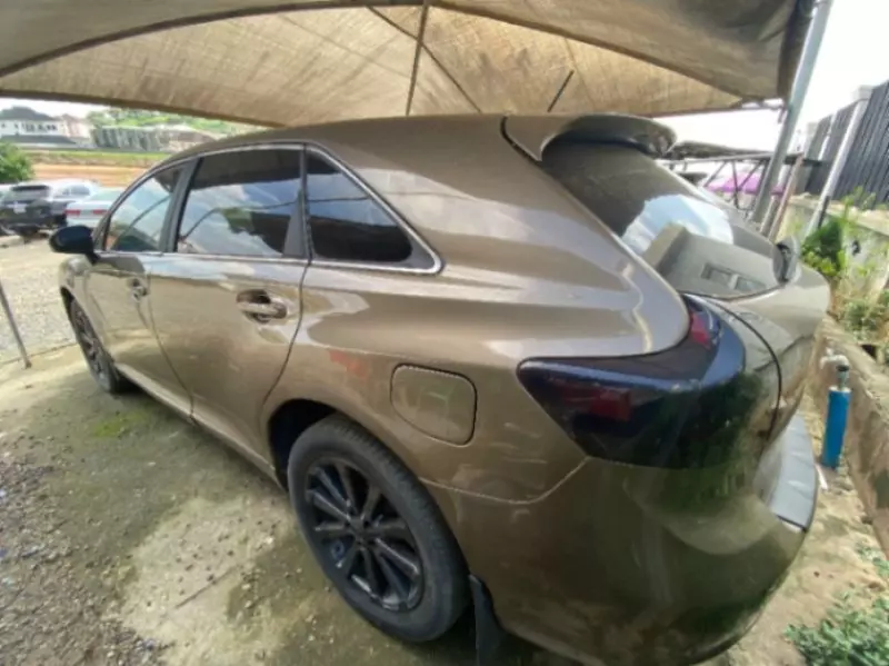 TOYOTA Venza   - 2011