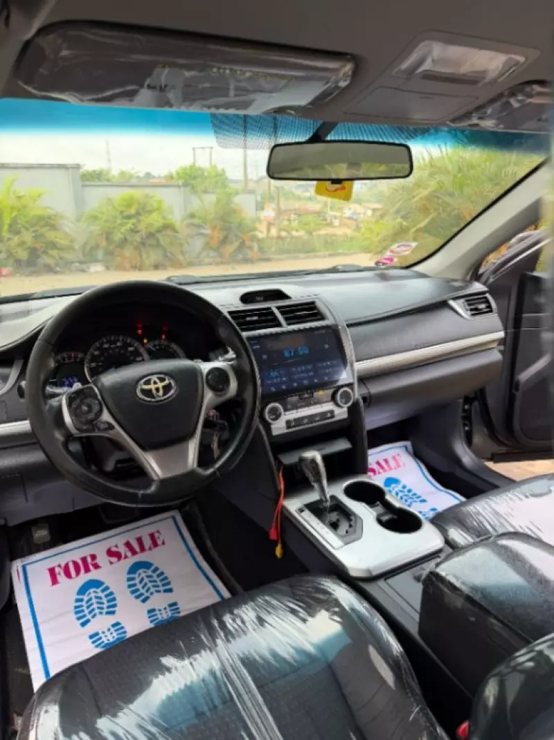 TOYOTA Camry   - 2014