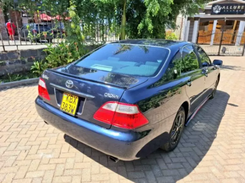 Toyota Fielder    - 2006