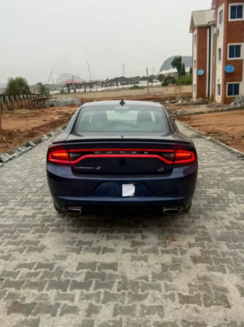 Dodge Charger   - 2018