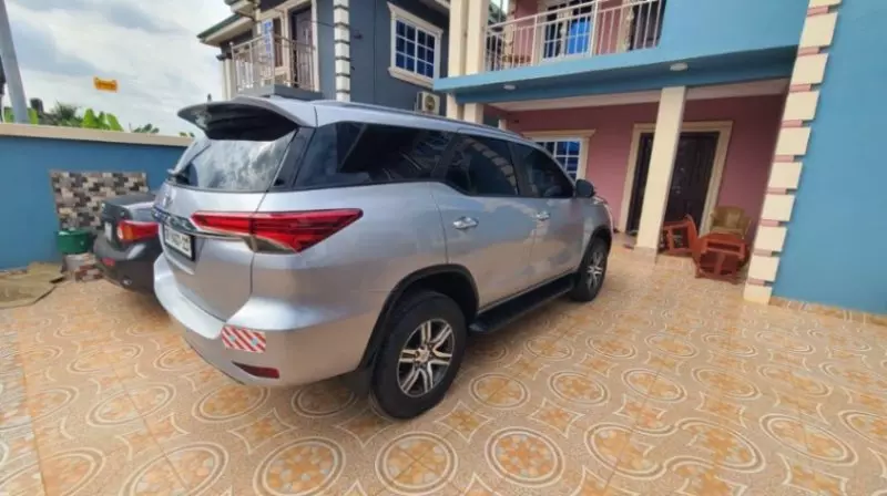 TOYOTA Fortuner   - 2017