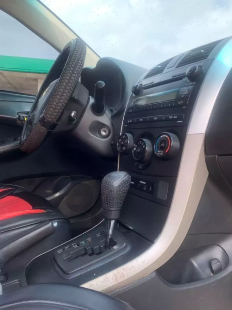 Toyota Corolla   - 2009