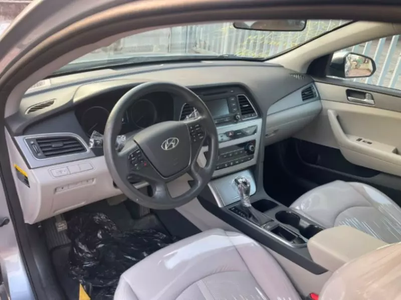 Hyundai Sonata   - 2015