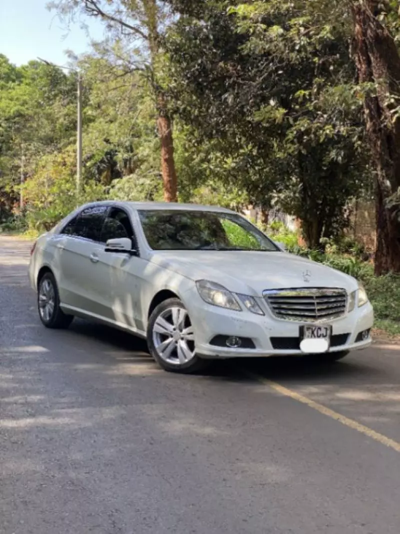 Mercedes-Benz E 250   - 2010