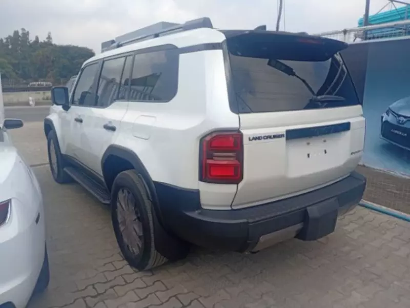 Toyota Land Cruiser   - 2025