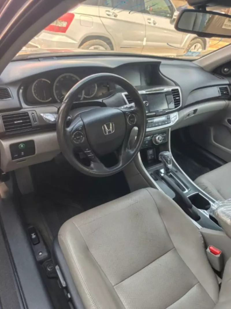 Honda Accord   - 2014