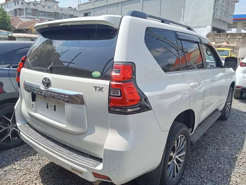 TOYOTA Landcruiser Prado   - 2019