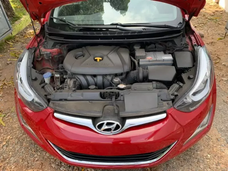 Hyundai Elantra   - 2015