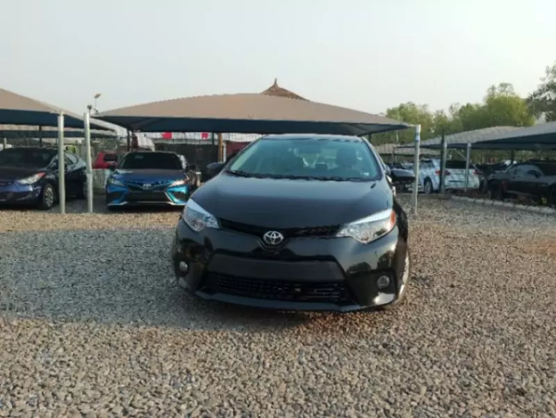 Toyota Corolla   - 2016