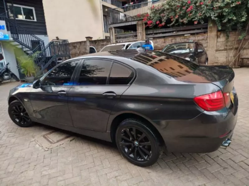 BMW 520 - 2013