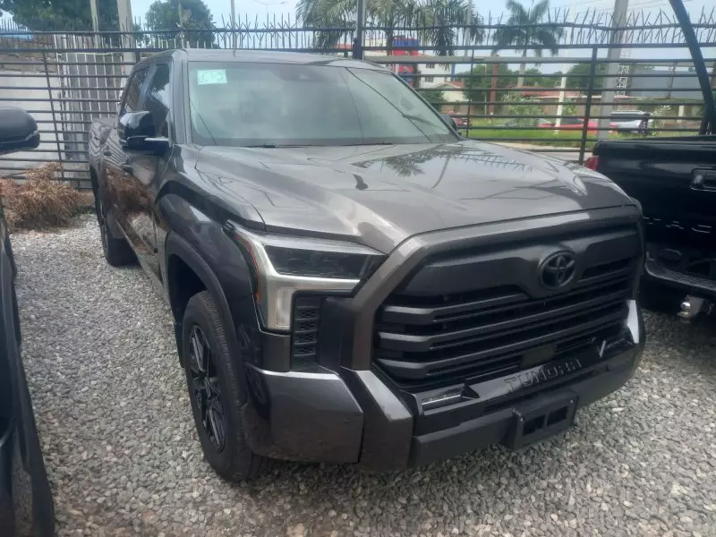 Toyota Tundra   - 2024