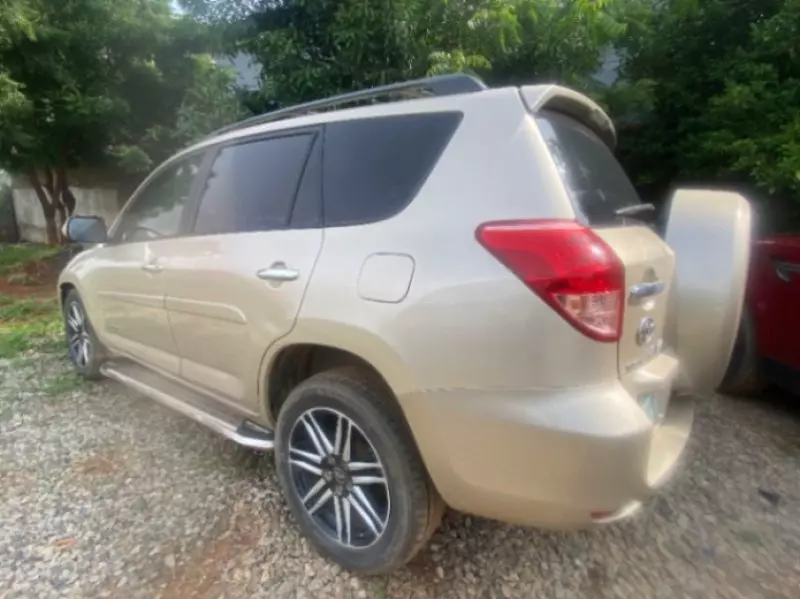 TOYOTA RAV 4   - 2009