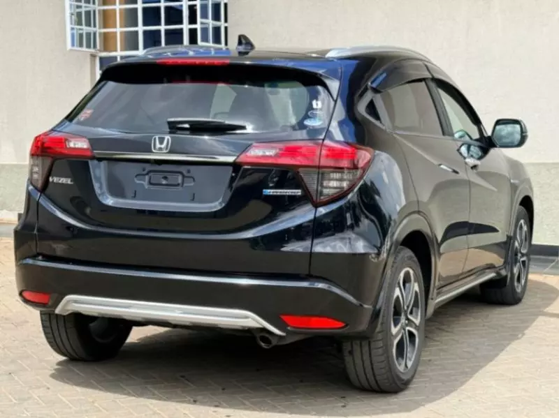 Honda Vezel    - 2018