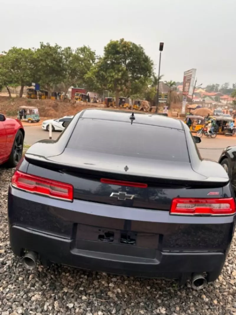 Chevrolet Camaro   - 2015