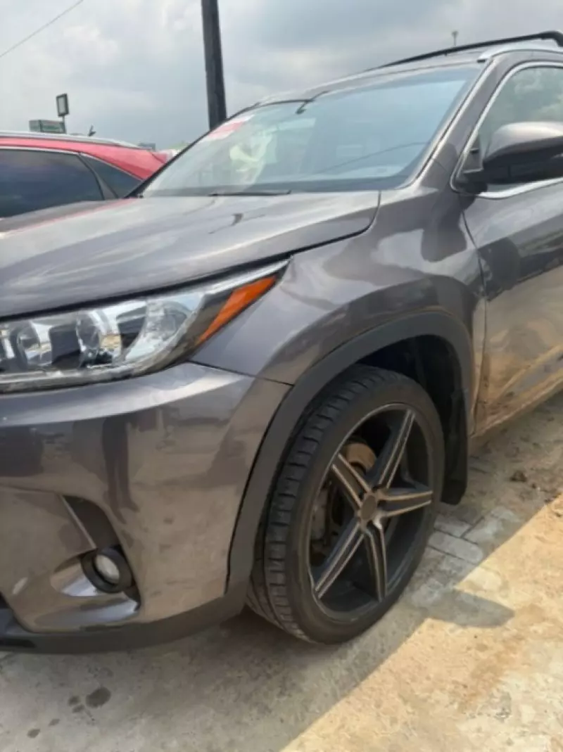 TOYOTA Highlander   - 2015