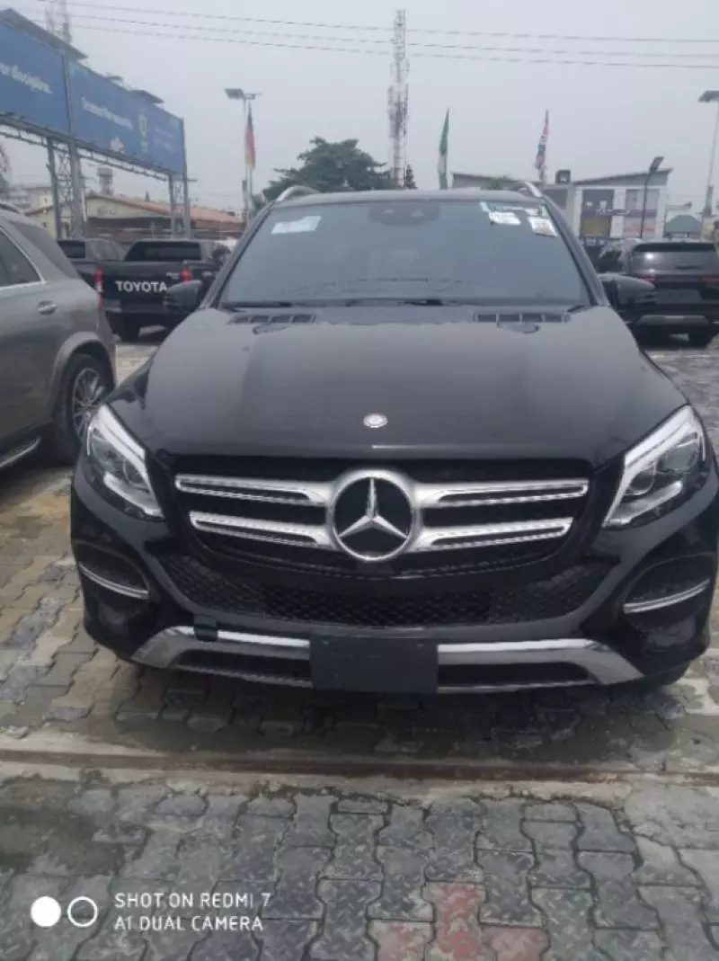 Mercedes-Benz GLE 350   - 2017