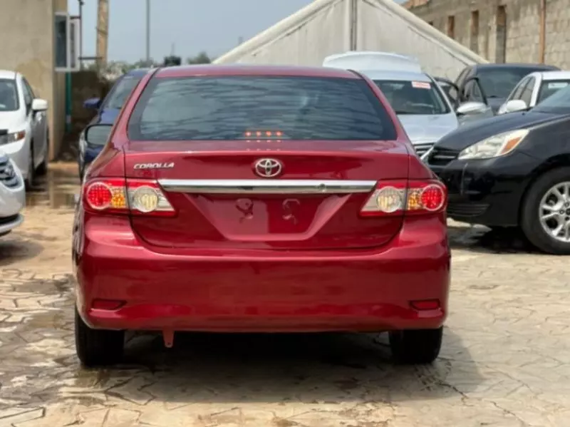 Toyota Corolla   - 2012