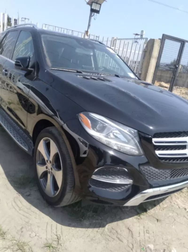 Mercedes-Benz GLE 350   - 2016