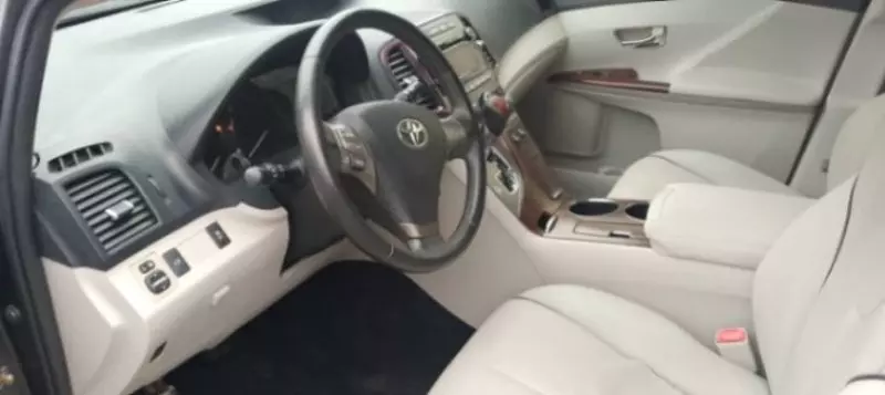 Toyota Venza   - 2013