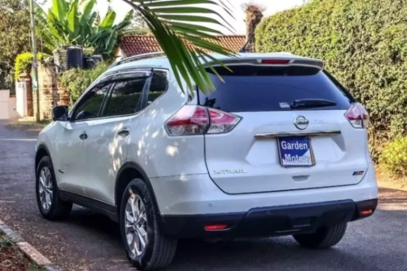 Nissan X-Trail   - 2016