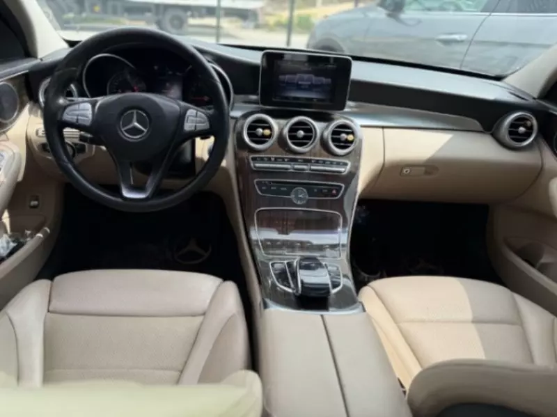 Mercedes-Benz C 300   - 2016
