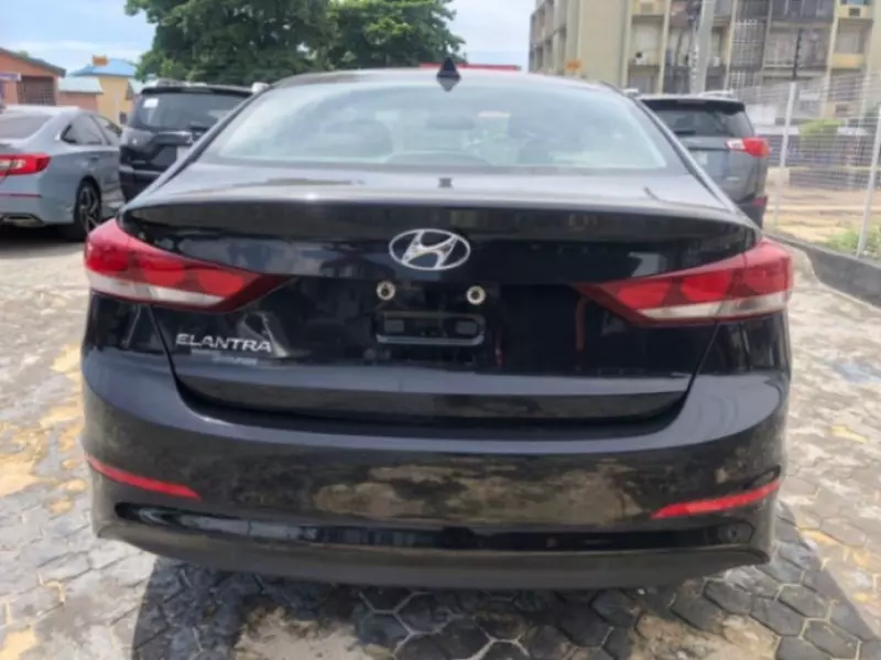 Hyundai Elantra   - 2017