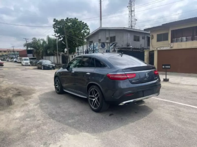 Mercedes-Benz GLE 43 AMG   - 2016
