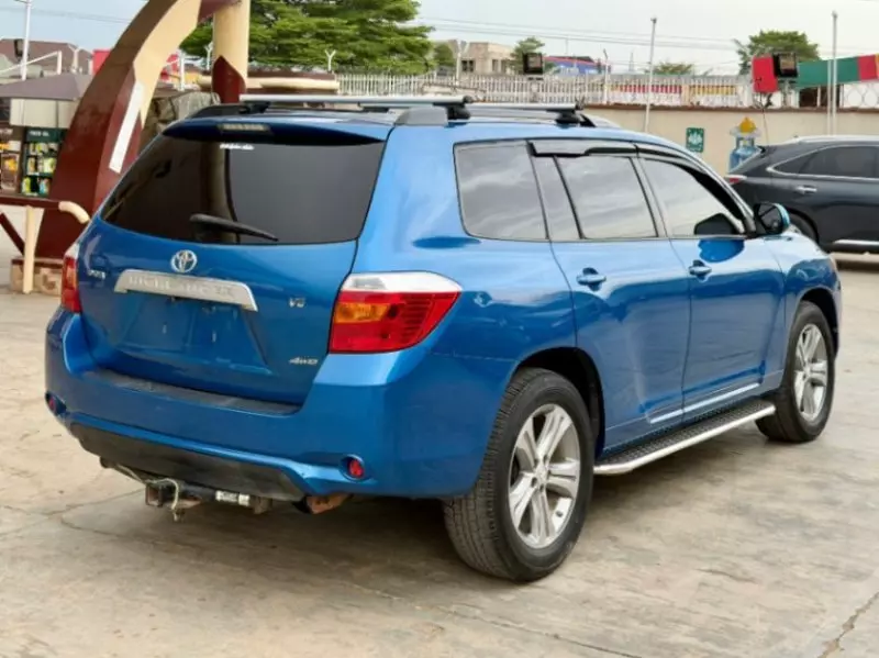 Toyota Highlander   - 2008