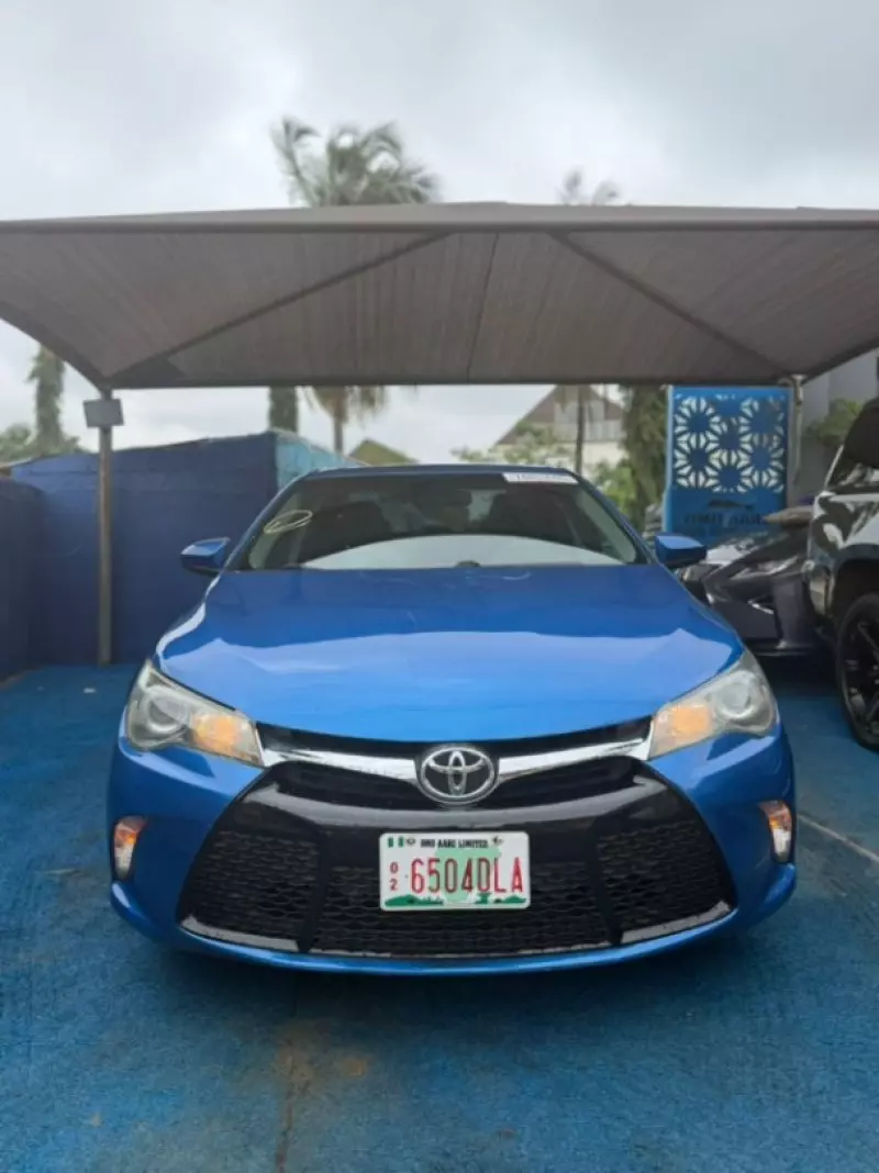 TOYOTA Camry   - 2016