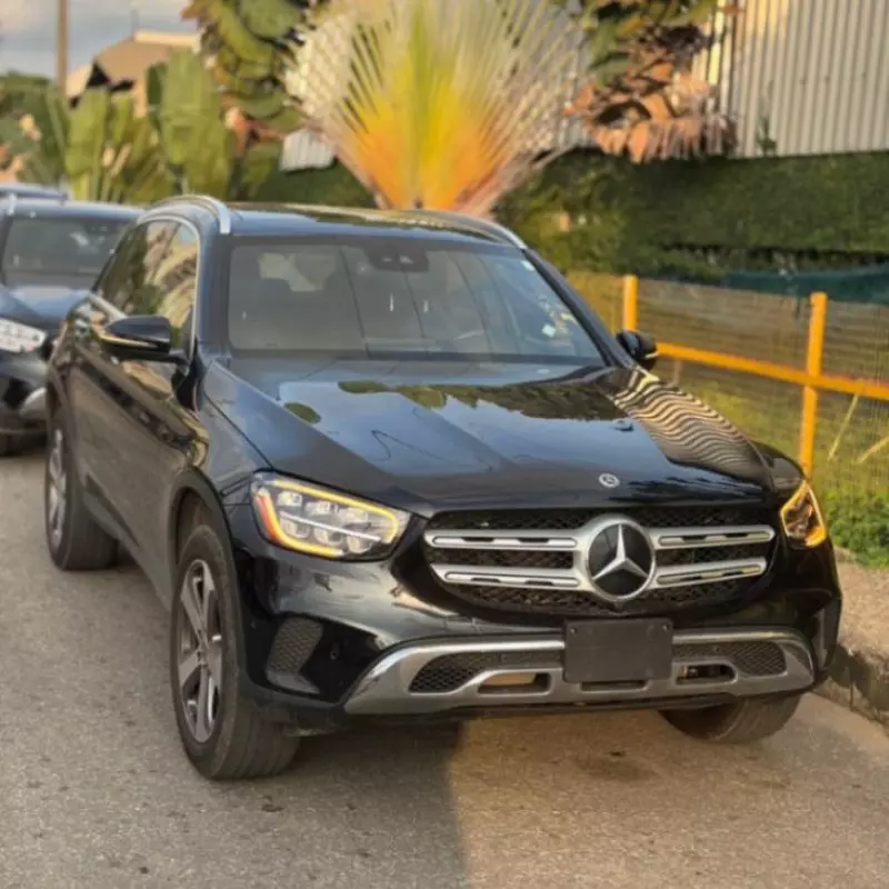 Mercedes-Benz GLC 300   - 2022