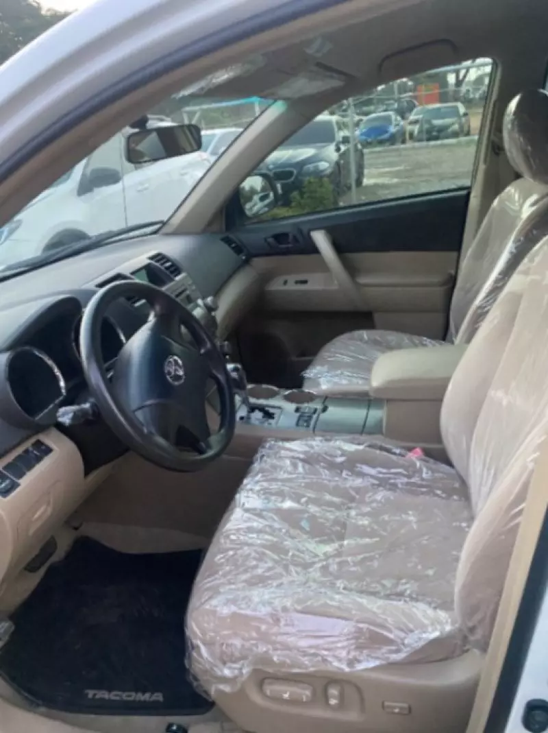 Toyota Highlander   - 2009