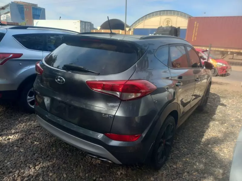 Hyundai Tucson   - 2017