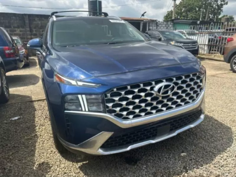 Hyundai Santa Fe   - 2022
