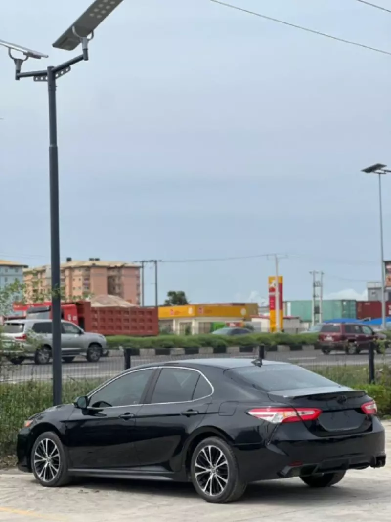 Toyota Camry   - 2020