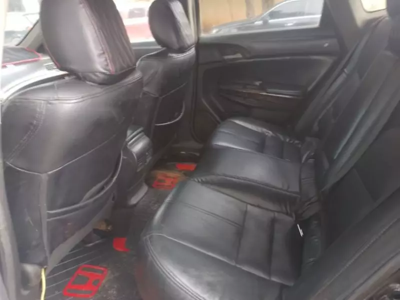Honda Accord Crosstour   - 2010