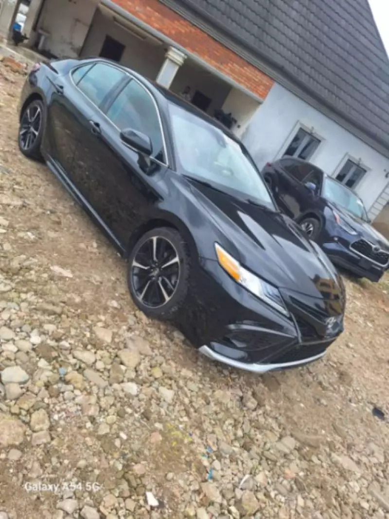 Toyota Camry   - 2019