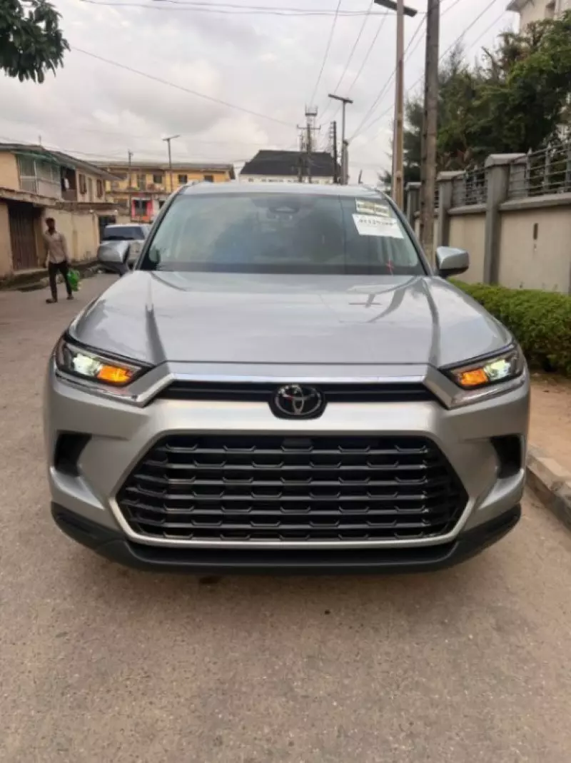Toyota Grand Highlander   - 2024