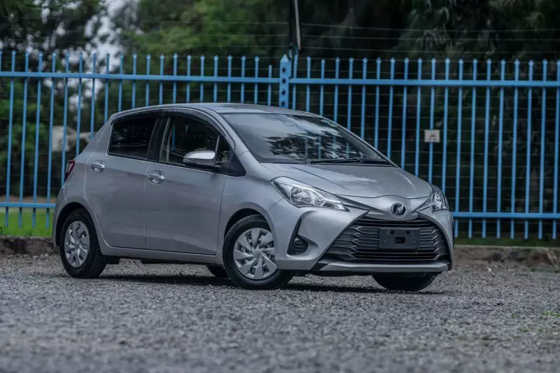 TOYOTA Vitz   - 2019