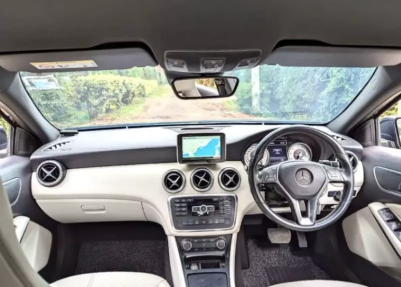 Mercedes-Benz A180   - 2014