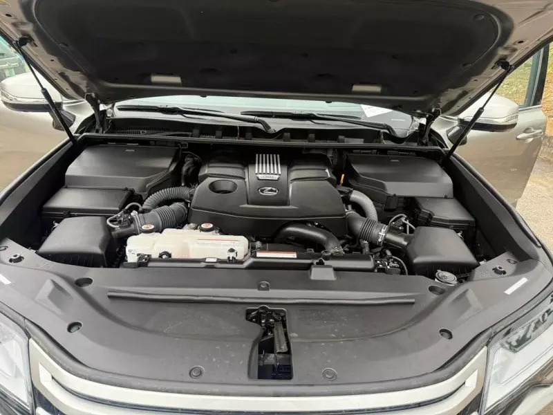Lexus LX 600   - 2023