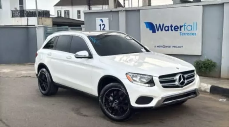 Mercedes-Benz GLC 300   - 2018