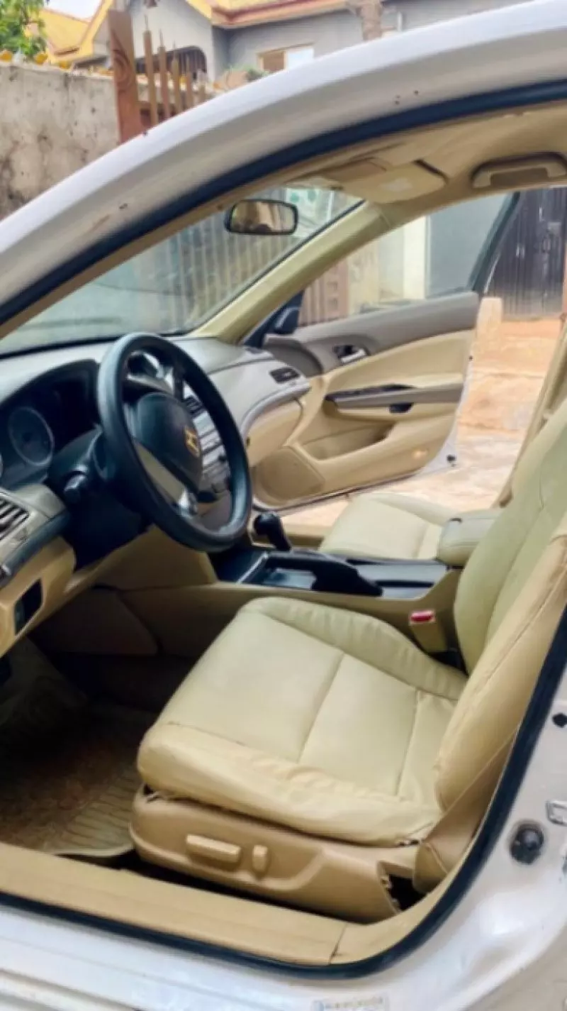 Honda Accord   - 2008