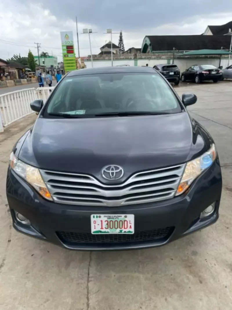 TOYOTA Venza   - 2012