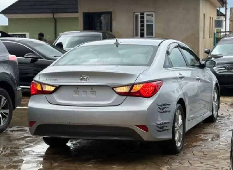 Hyundai Sonata - 2014
