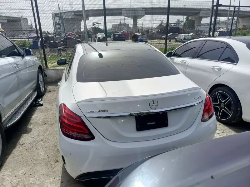 Mercedes-Benz C-Class - 2017