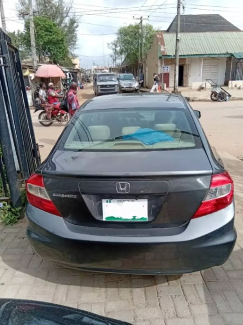 Honda Civic - 2012