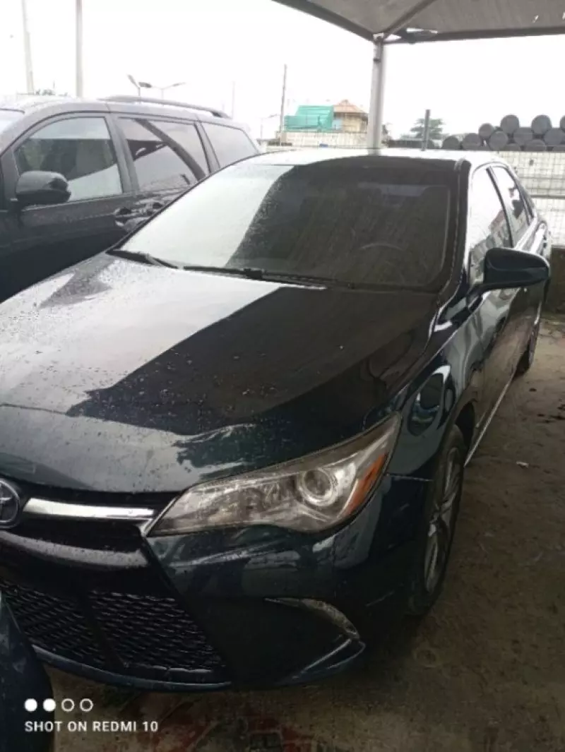 TOYOTA Camry   - 2016